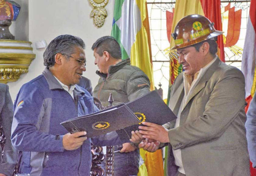 Destacan avances en política de exploración minera regional