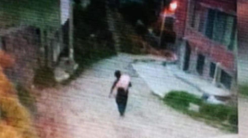 Imputan a un hombre que llevaba el cuerpo sin vida de su pareja