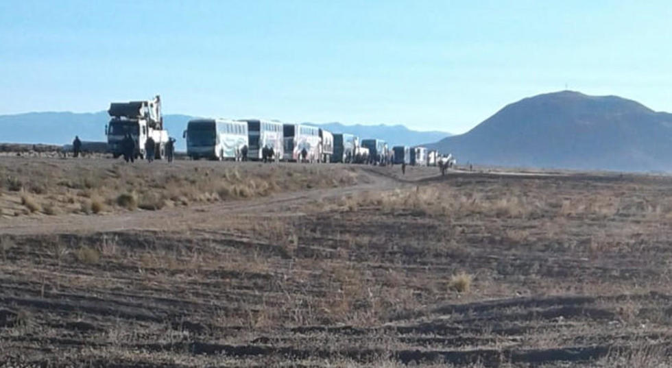 Transporte de Oruro declara  cuarto intermedio en bloqueo