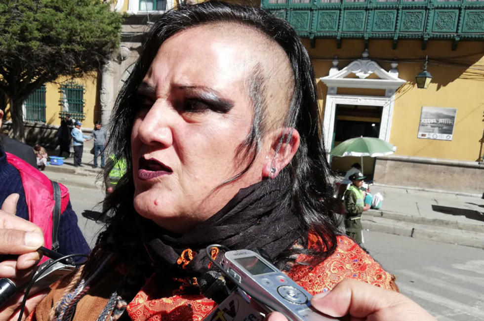 Galindo denuncia alianza  para mantener el poder