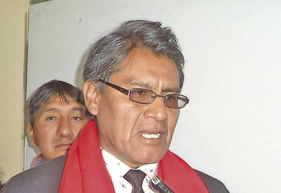 Los maestros demandan crear división  postmérito