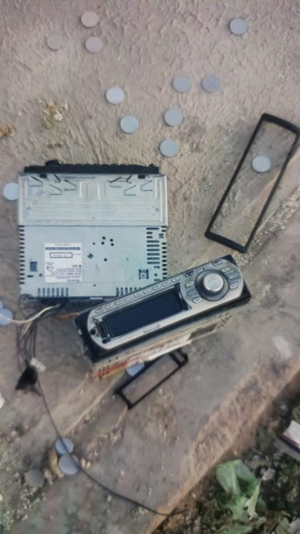 Detienen en flagrancia a  un ladrón de autopartes