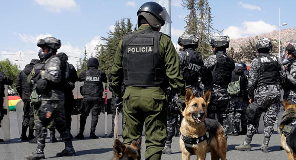 Existen 182 policías procesados por corrupción y narcotráfico 