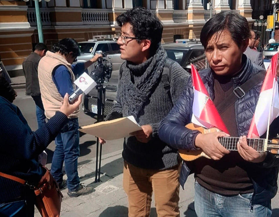 Presentan objeción  al proyecto de ley sobre el charango