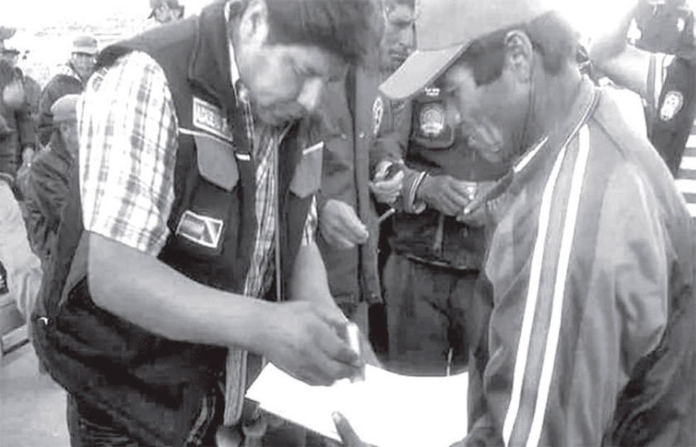 El camino Potosí - Uyuni quedó expedito luego de la firma de convenio  