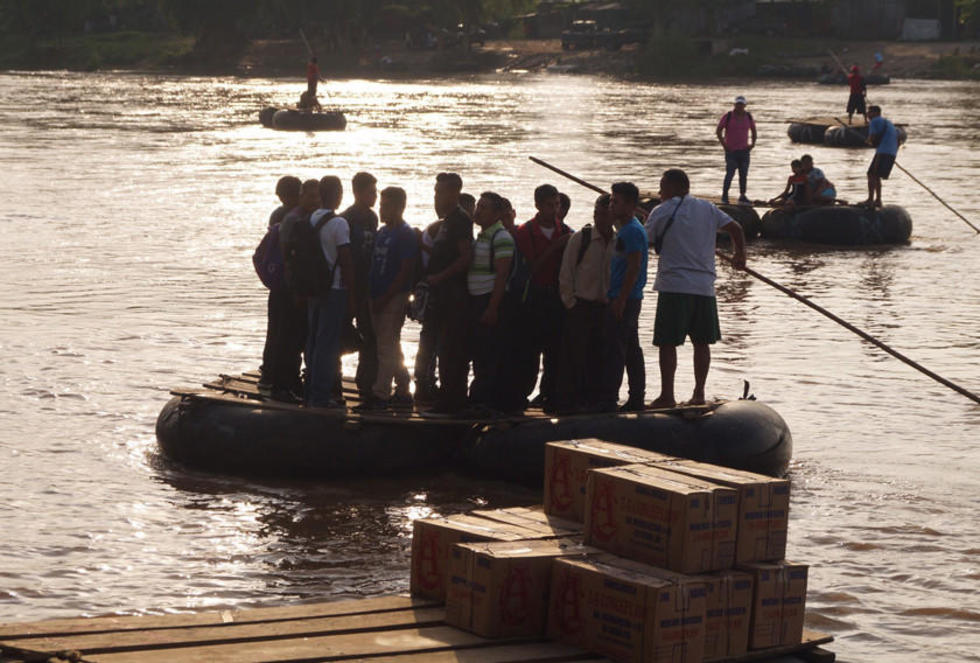 Cae flujo migratorio entre México y Guatemala por presencia de marinos