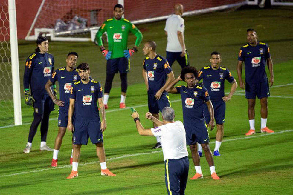 Brasil busca su pase a cuartos ante Venezuela 
