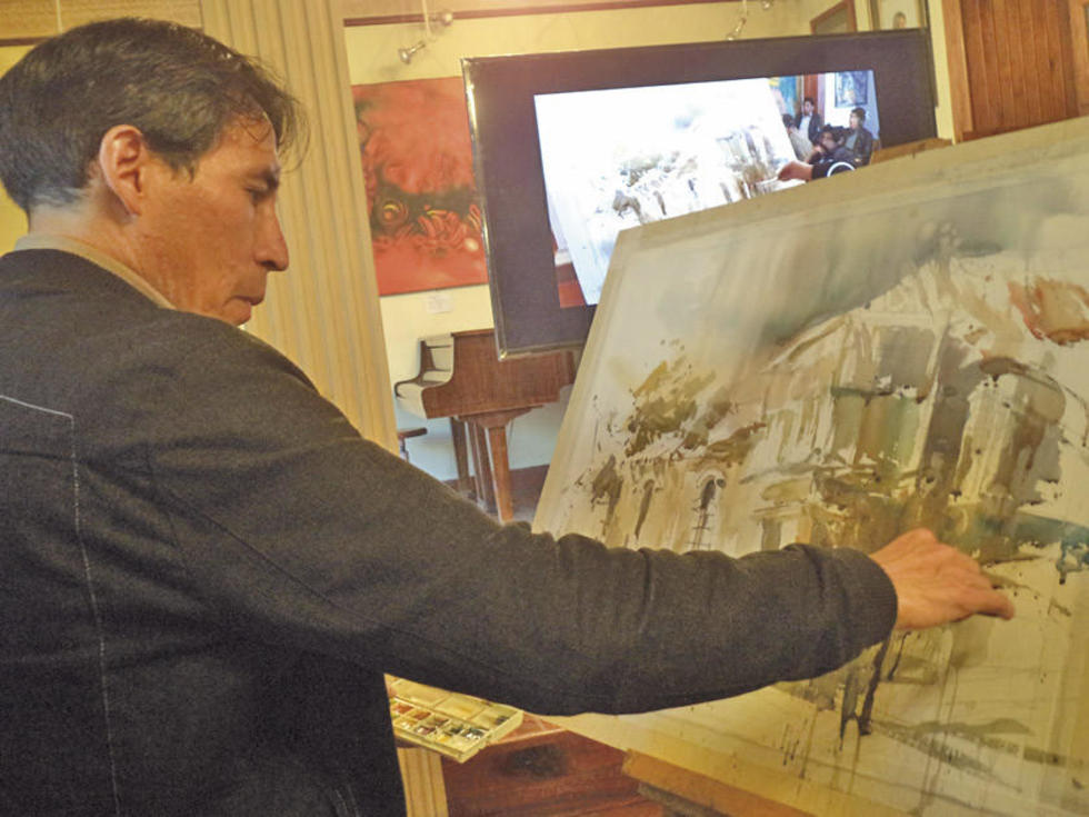 Artistas comparten en un taller técnicas en pintura