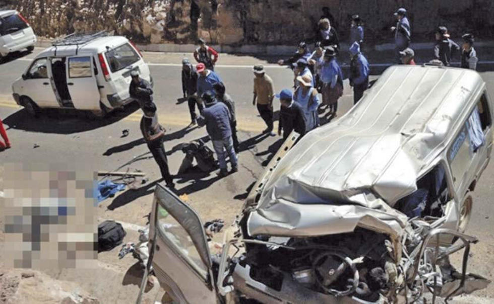 La colisión de autos chutos provoca dos fallecidos