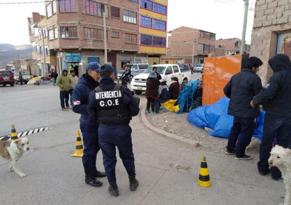 Intendencia advierte que no permitirá negocios en aceras