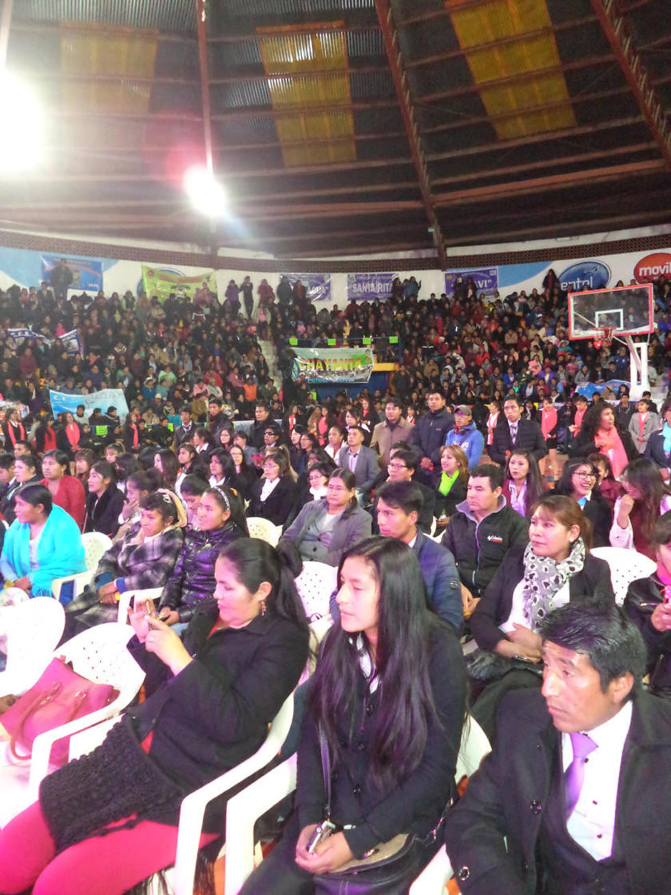 Dan más de 3.000 títulos en educación alternativa