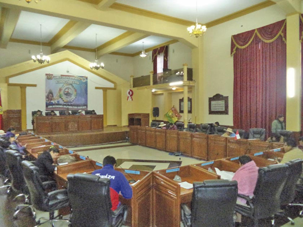 Comienza el receso en la Asamblea y habilitan una comisión de emergencia