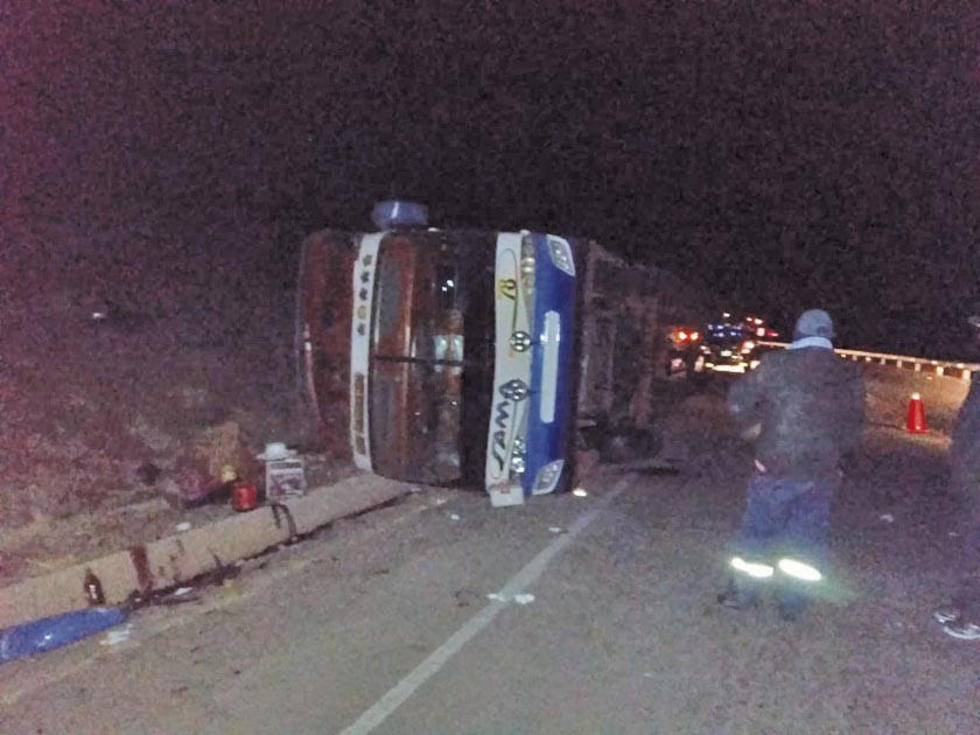 El bus sufrió daños materiales de consideración