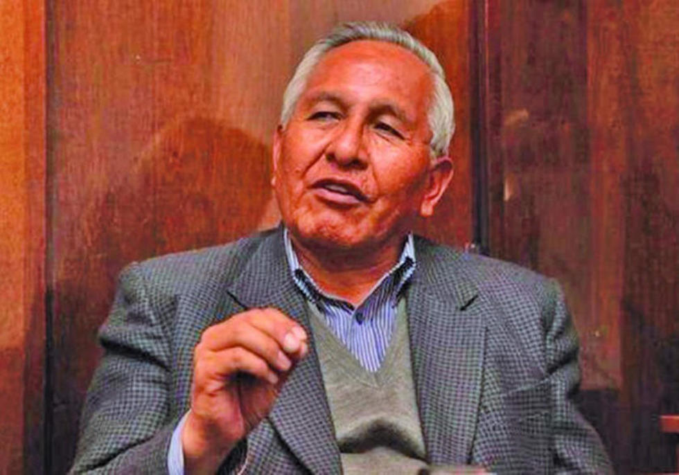 Víctor Cárdenas dice que tiene Bs 4 millones en financiamiento electoral