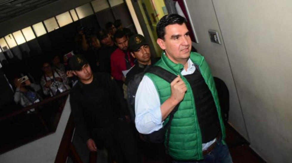 Amplían investigación contra seis familiares de José María Leyes 