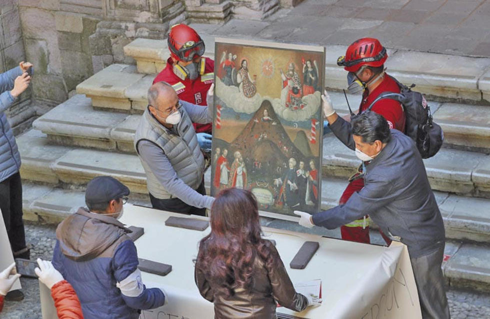 Hacen simulacro para salvar arte