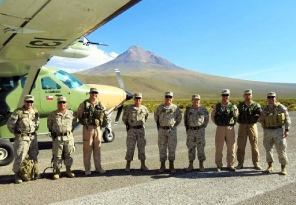 Chile despliega militares a la frontera con Bolivia