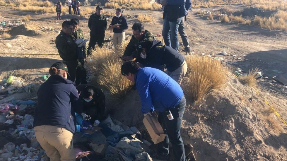 Hallan cuerpo de una cruceña que habría sido asesinada