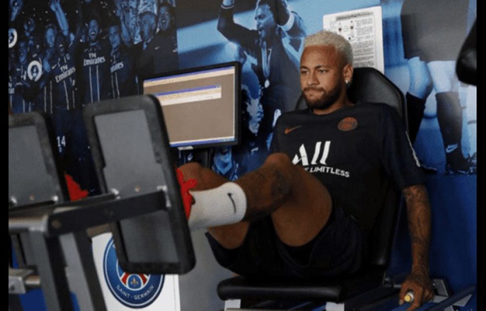 Neymar se suma al trabajo del PSG