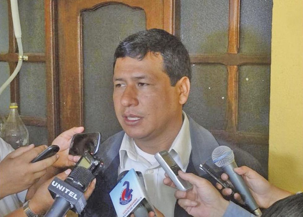 Dotarán de agua potable a municipios afectados por cenizas volcánicas