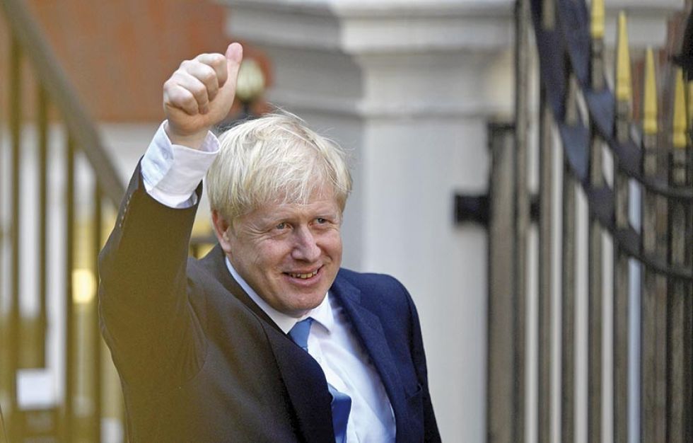 Johnson sucederá a May para terminar el "brexit"