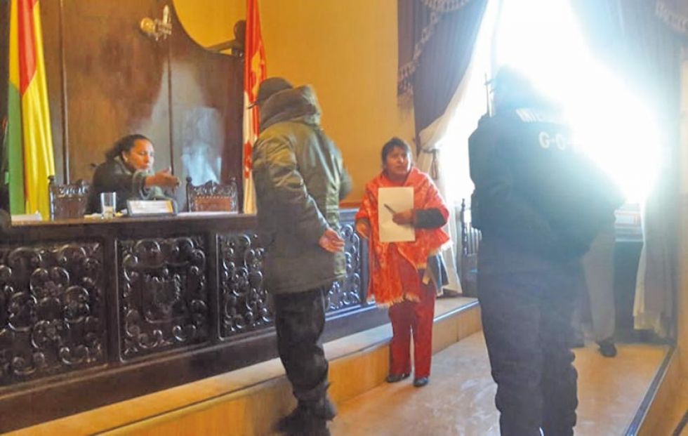 Vuelven a suspender sesión en el Concejo pese a las garantías ofrecidas