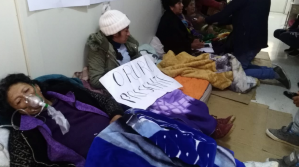 Pacientes con cáncer cumplen sexto día de huelga de hambre por una ley consensuada