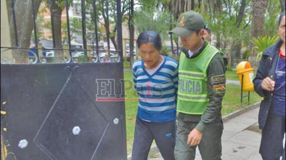 Dan 21 años de cárcel a mujer que dejó que su concubino viole a su hija