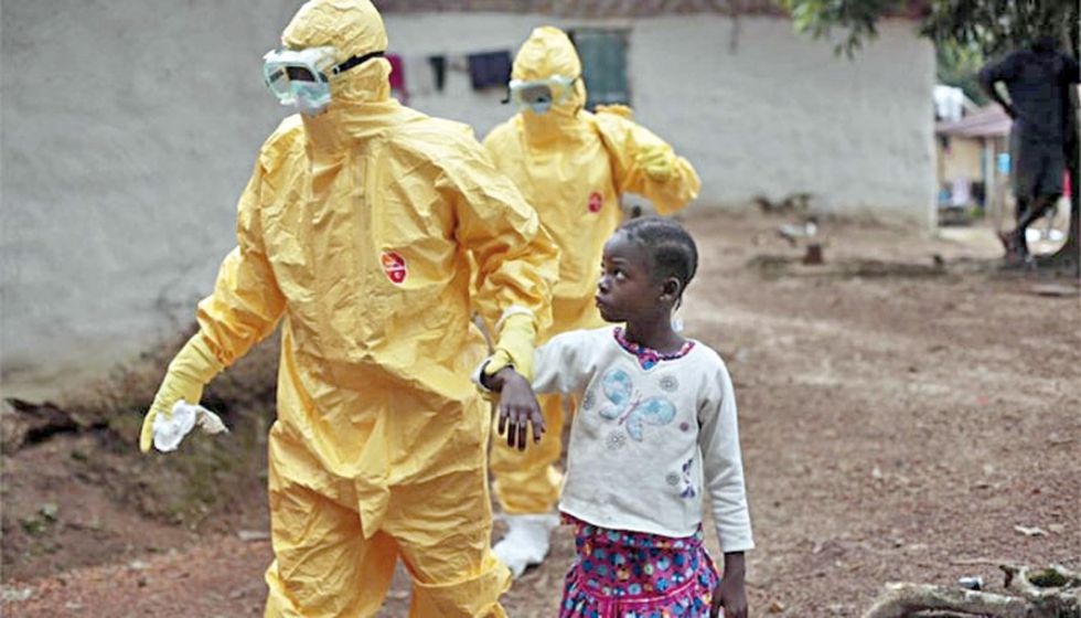 Tres de cada 10 contagiados por el ébola son niños