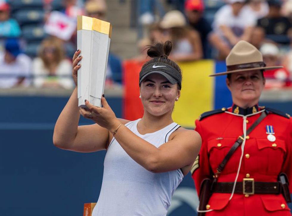 Andreescu gana en Toronto tras el retiro de Williams
