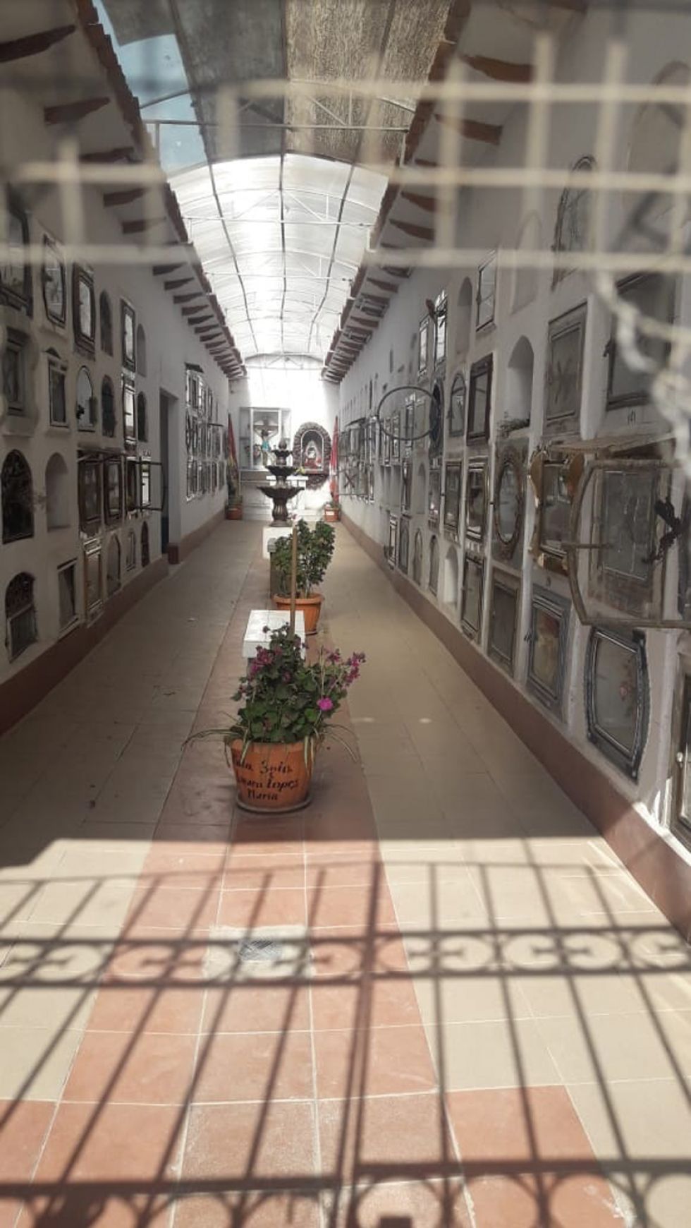 Exigen cámaras de seguridad para el Cementerio General