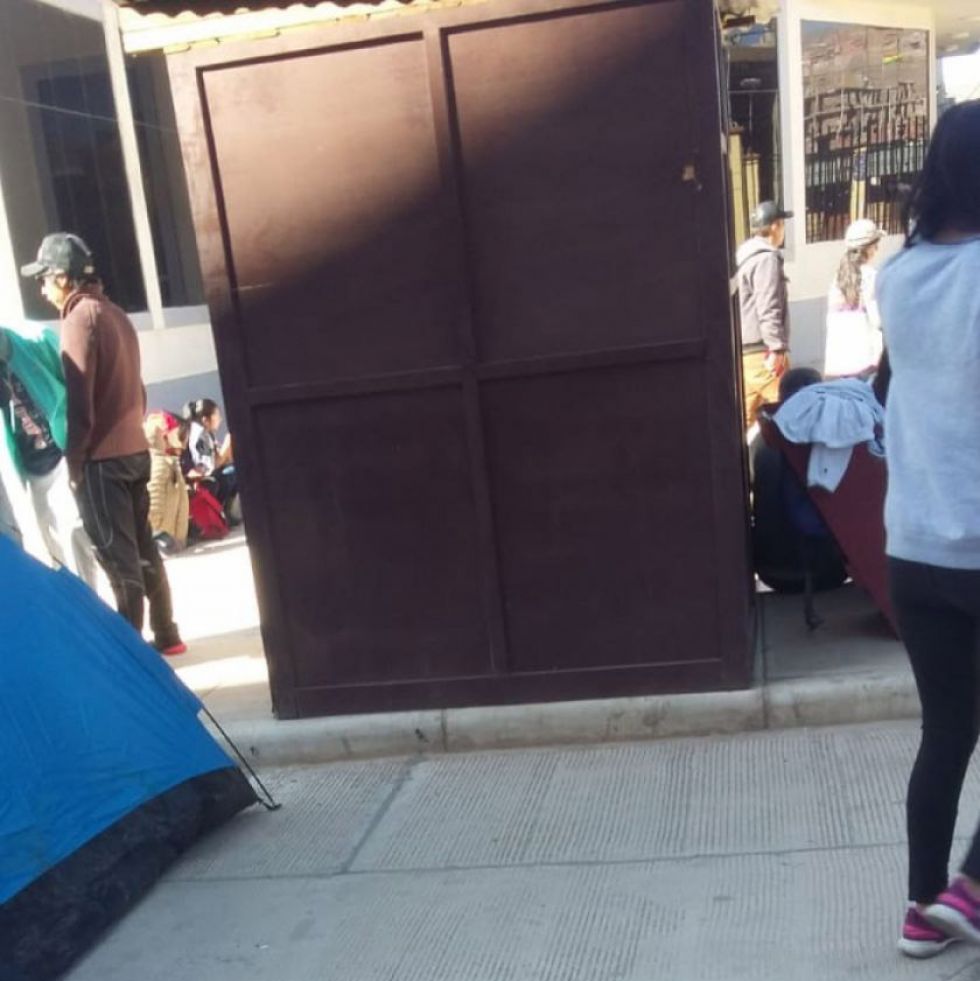 Usan dinamita para protesta universitaria