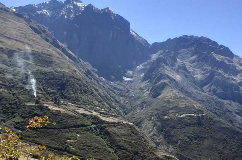 Comunarios denuncian el ataque de cooperativistas