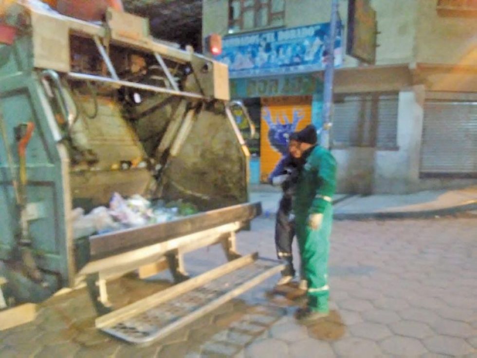 Trabajadores de EMAP aportan a la Chiquitania