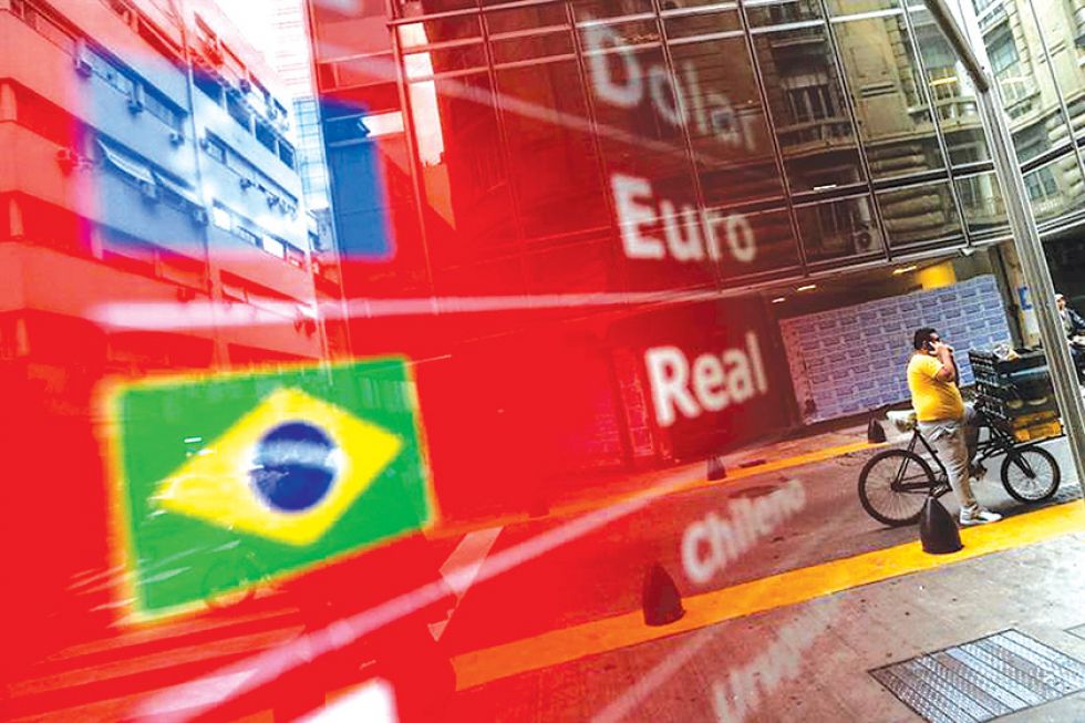 Argentina aumenta control sobre el manejo de divisas
