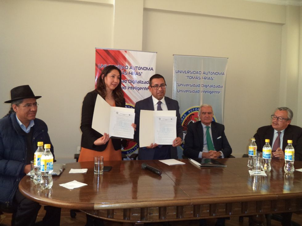 La UATF suma apoyo español para la formación académica