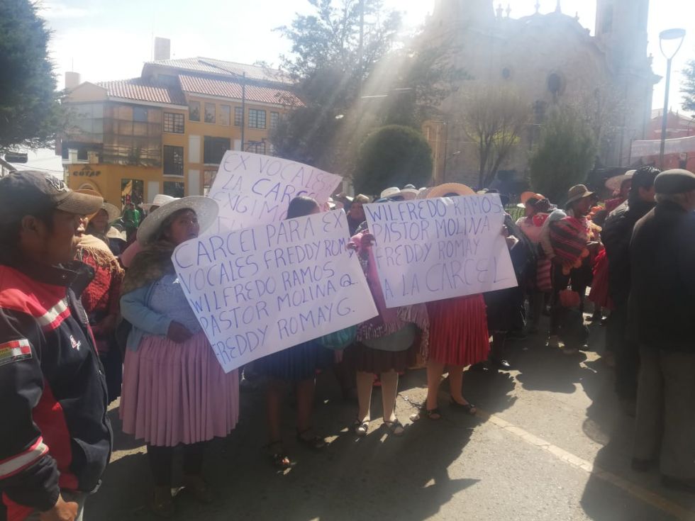 Comunarios de Cantumarca piden cárcel para exvocales
