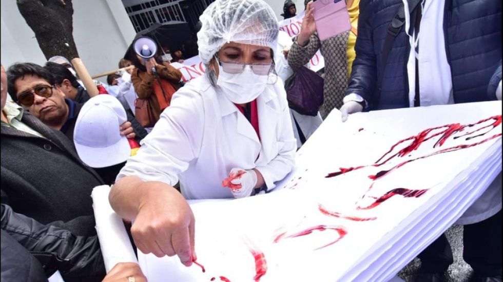 Gobierno y médicos de Bolivia dialogarán hoy en Cochabamba