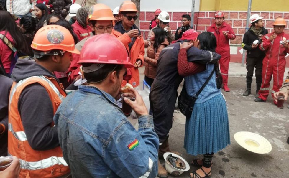 Voluntarios del grupo SAR llegan de la Chiquitania
