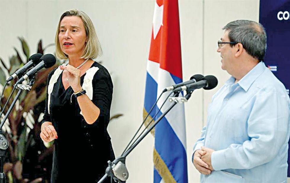 La UE se ofrece a financiar mayor apertura en Cuba 