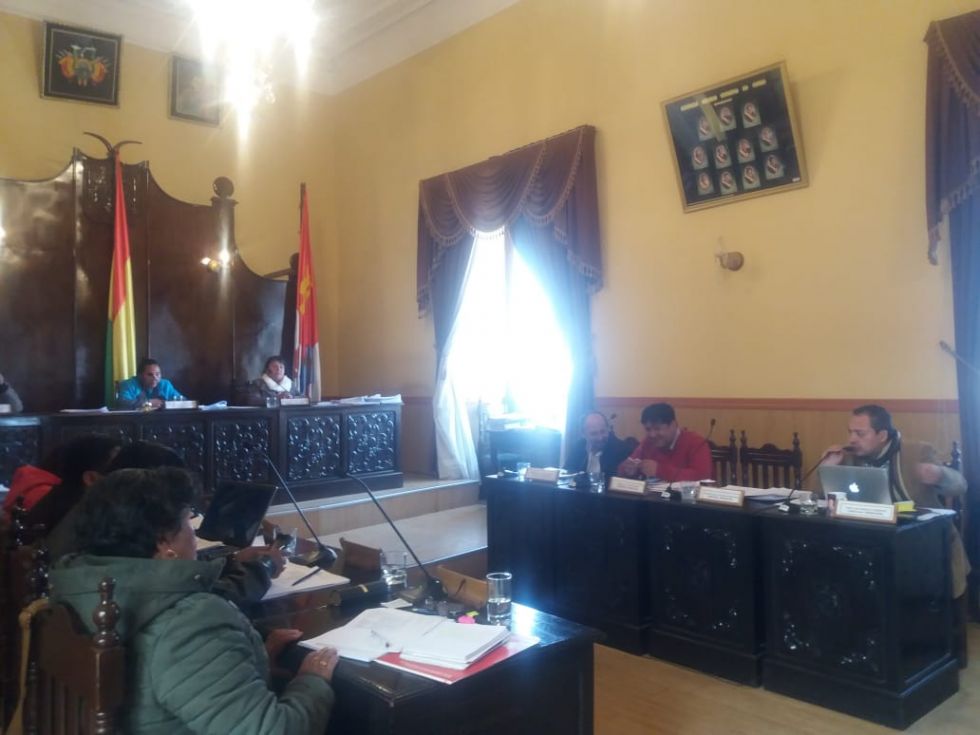 Concejo Municipal debatirá al final de la sesión solicitud de reincorporación de concejal
