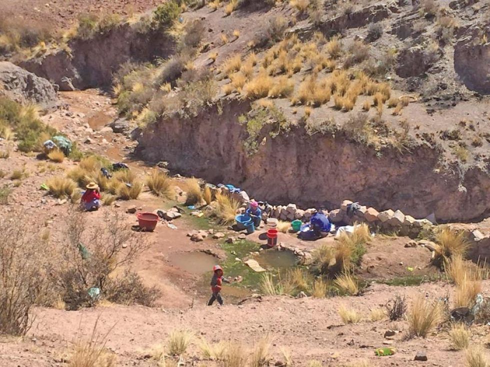 Piden atender embovedado en la zona de Quepumayu