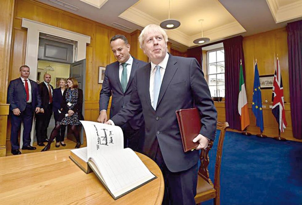 Johnson sufre duro revés en su pugna por el "brexit"