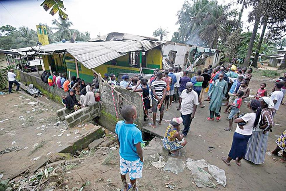 Liberia: Mueren 28 niños al incendiarse un internado