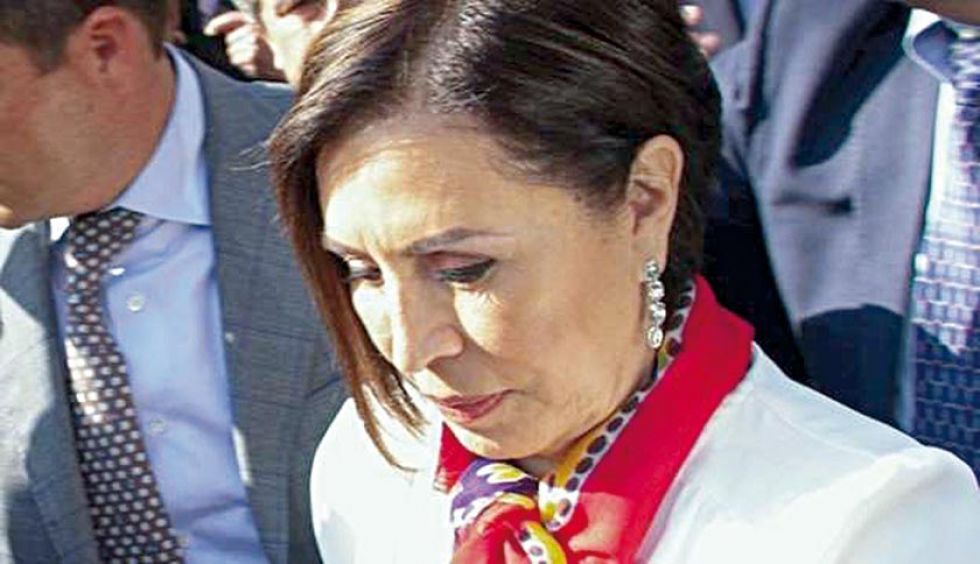 Inhabilitan a una exministra de Peña Nieto