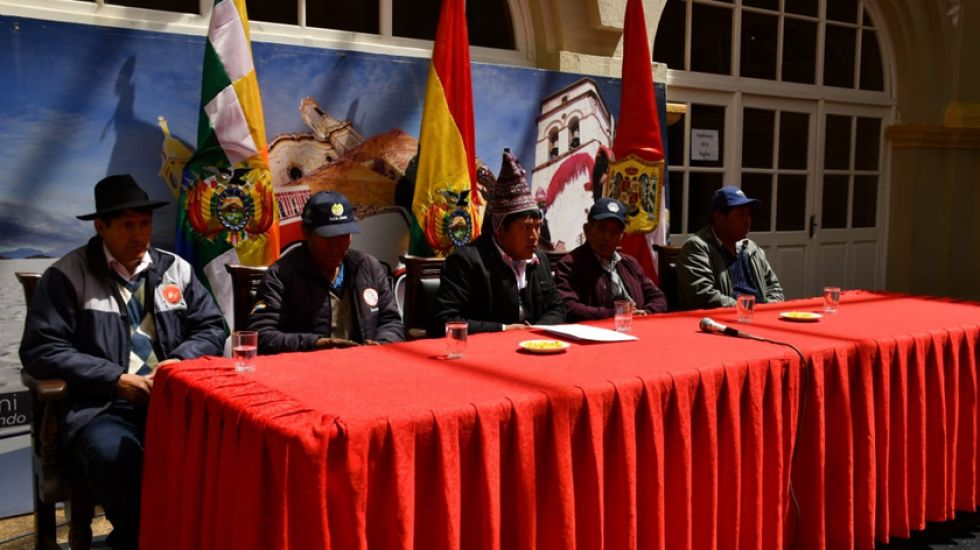 La Asamblea otorgó reconocimientos a exdifigentes campesinos