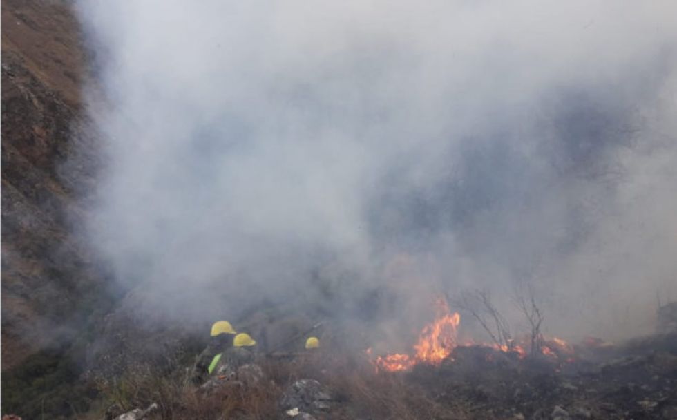 Tarija: La Alcaldía reporta que el incendio en Bella Vista fue controlado