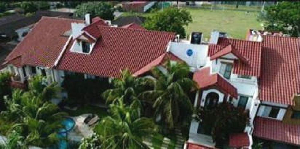 Disponen uso de dos casas de Pedro Montenegro Paz