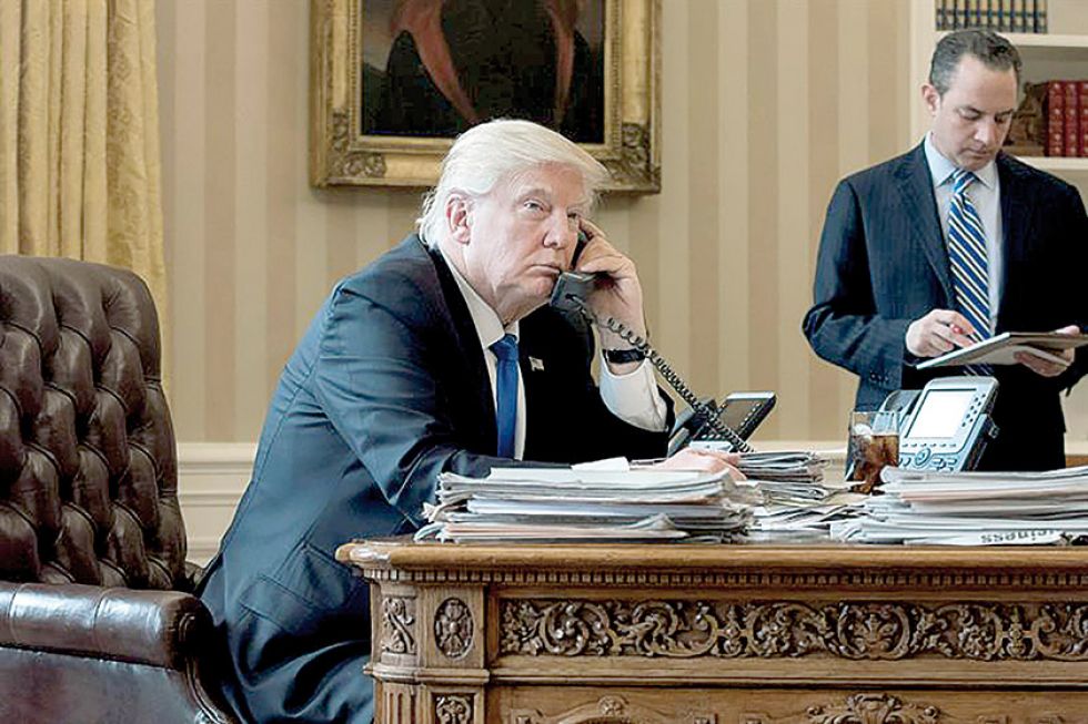 Los demócratas trabajan en destitución de Trump 