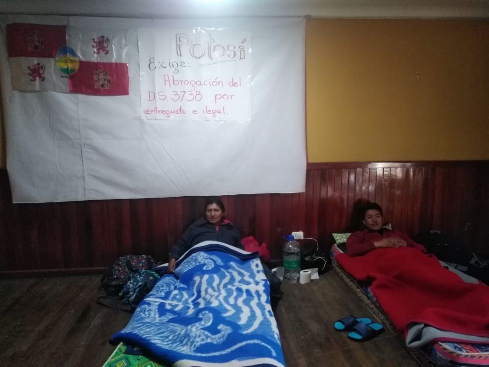 Comcipo anuncia que masificará la huelga de hambre en La Paz